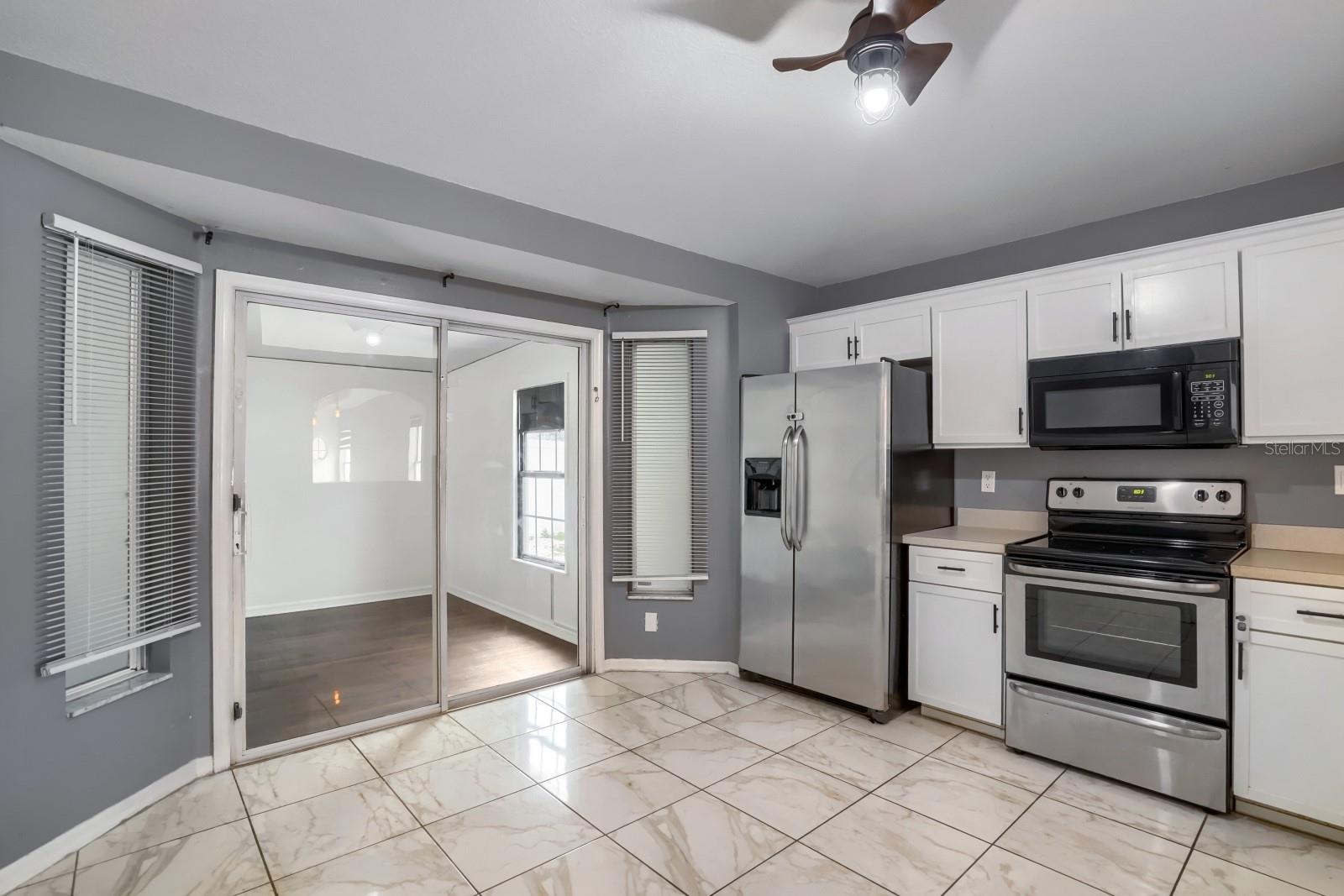 701 PERIWINKLE POINTE PL — photo 8