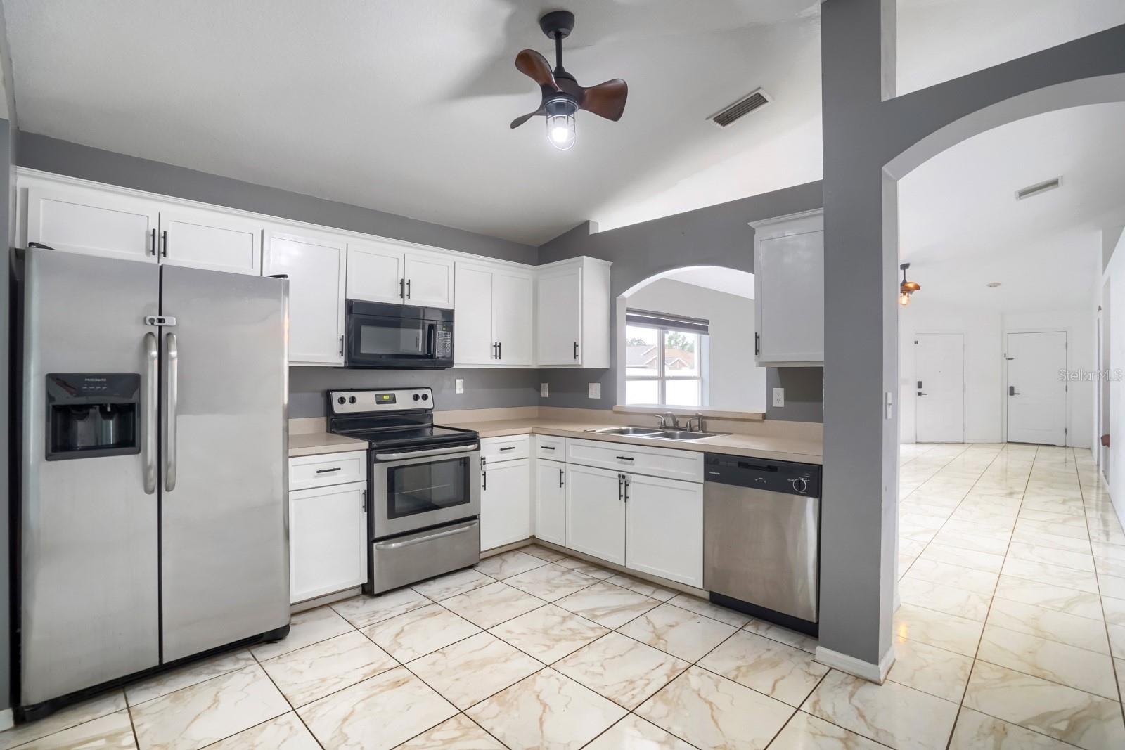 701 PERIWINKLE POINTE PL — photo 9