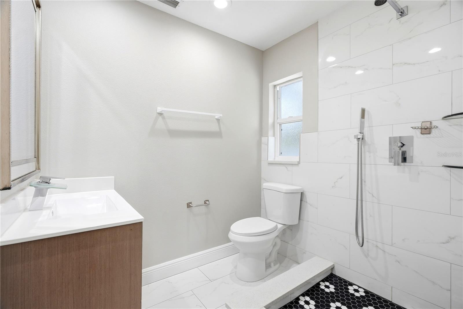 1628 S HIGHLAND AVE — photo 15