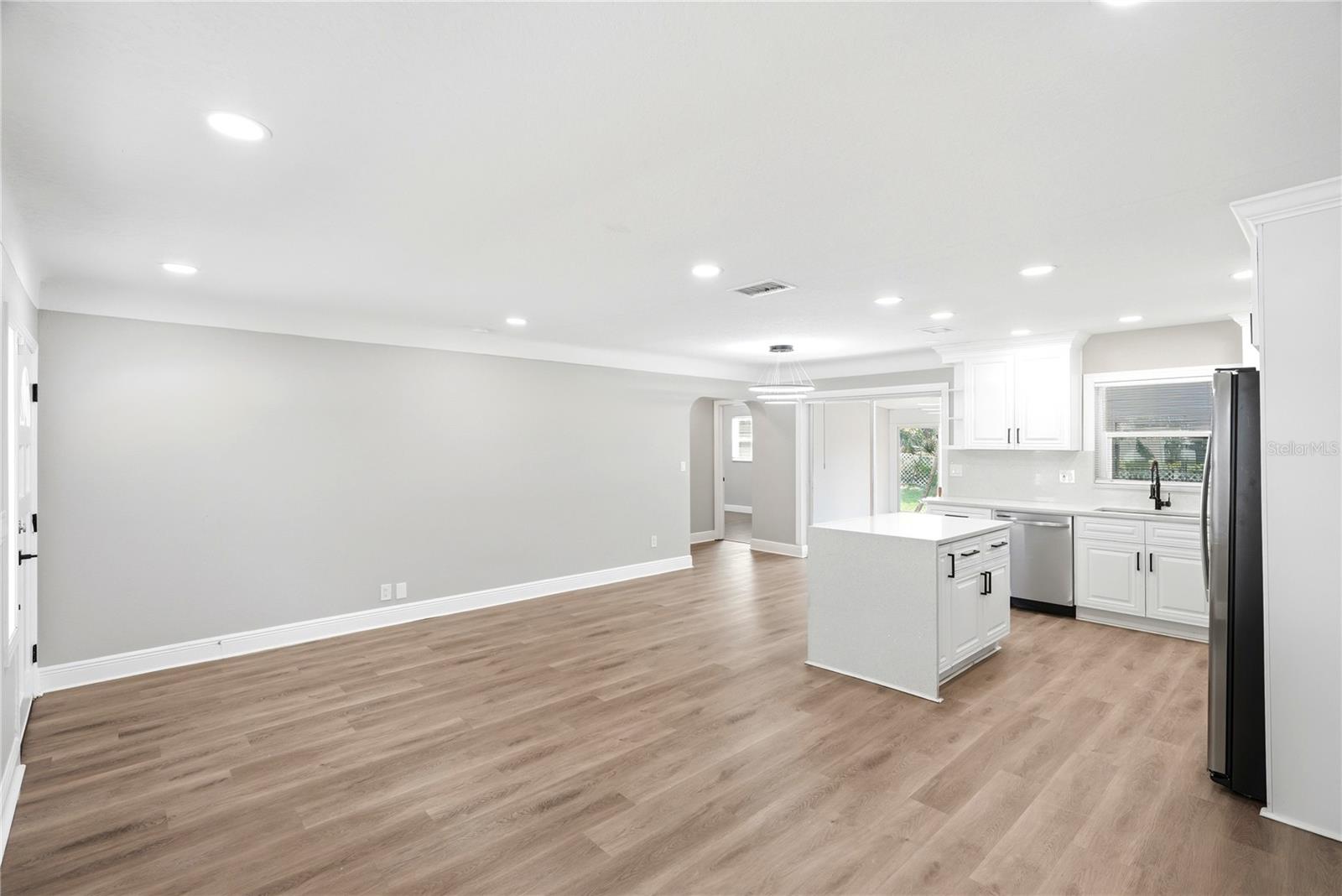 1628 S HIGHLAND AVE — photo 5