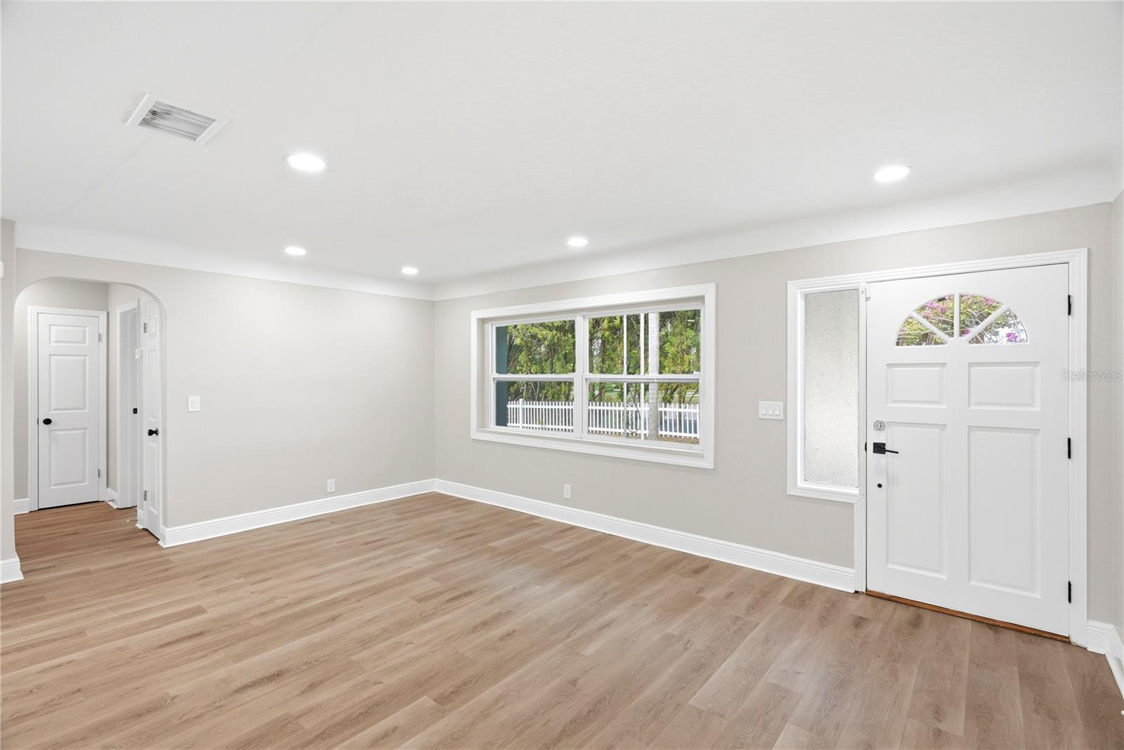 1628 S HIGHLAND AVE — photo 9