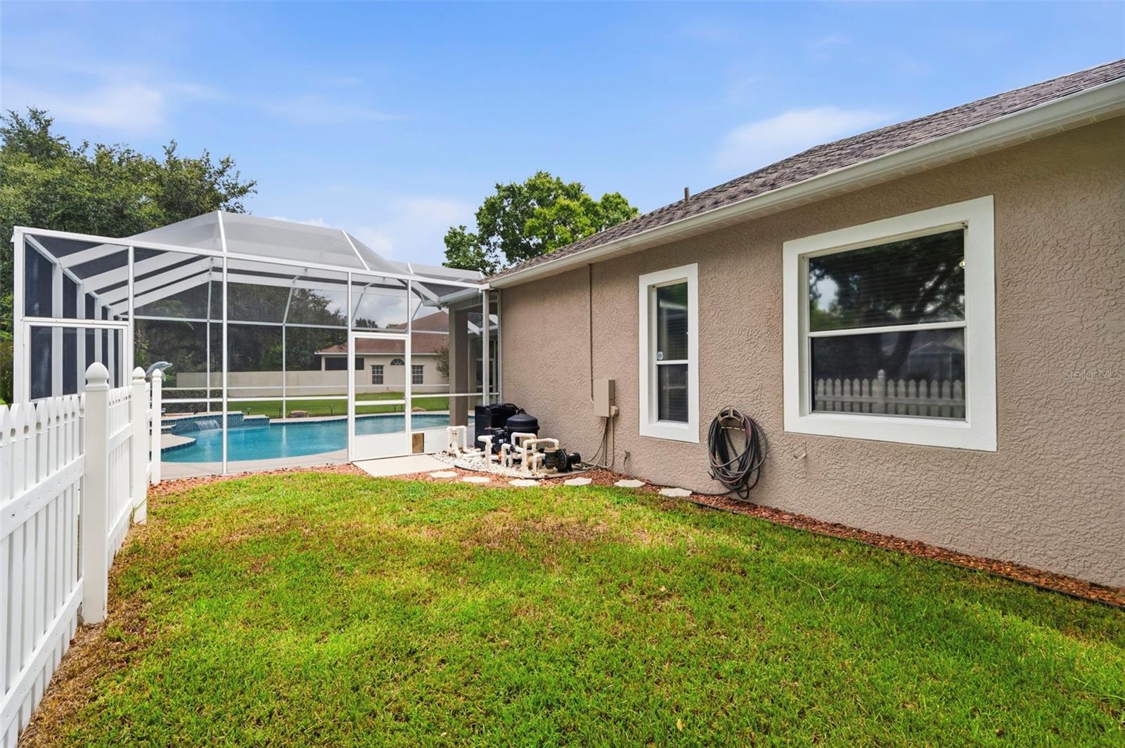 13756 DOWLING LN — photo 63