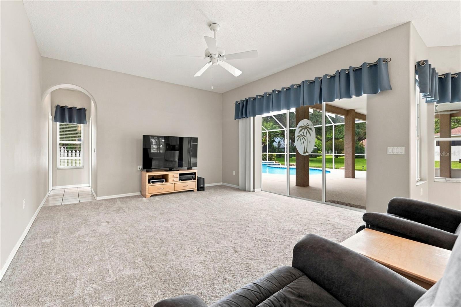 13756 DOWLING LN — photo 35