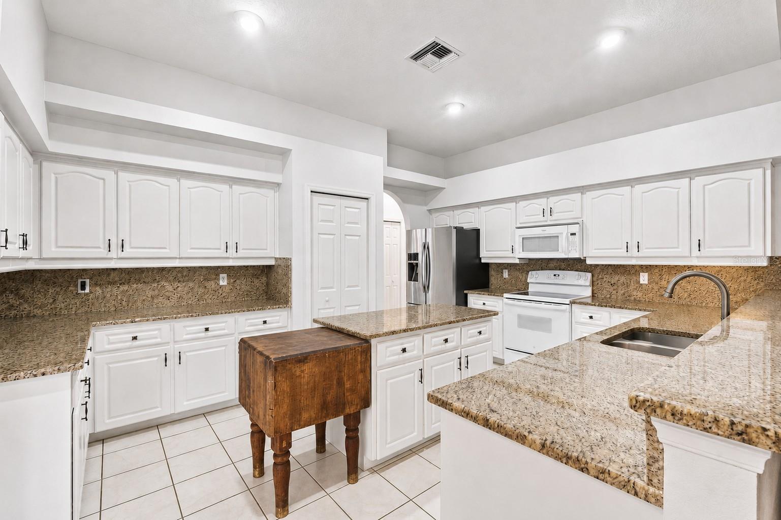 1518 FISHING LAKE DR — photo 9