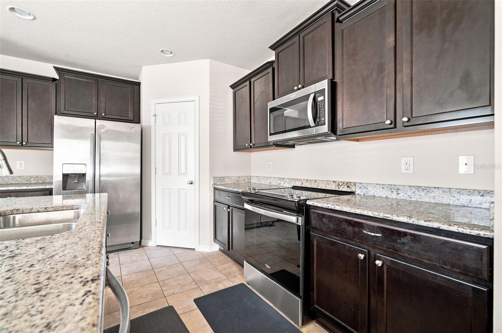 4755 SOMERSET HILL LN — photo 28