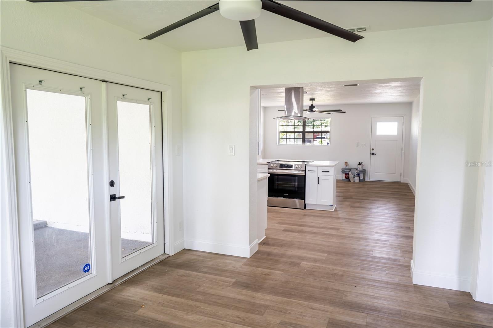 4104 W WISCONSIN AVE — photo 12