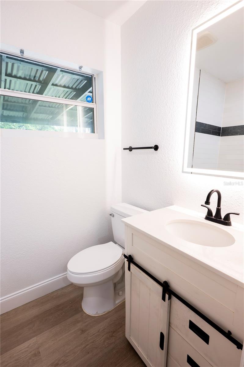 4104 W WISCONSIN AVE — photo 27