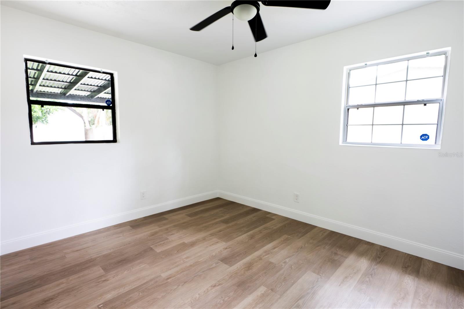 4104 W WISCONSIN AVE — photo 25