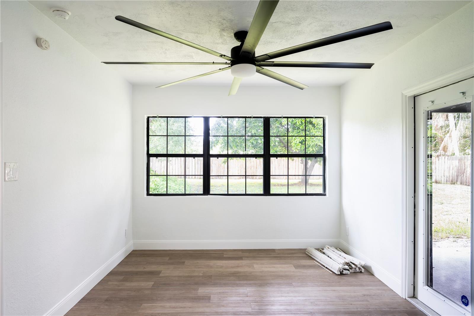 4104 W WISCONSIN AVE — photo 10