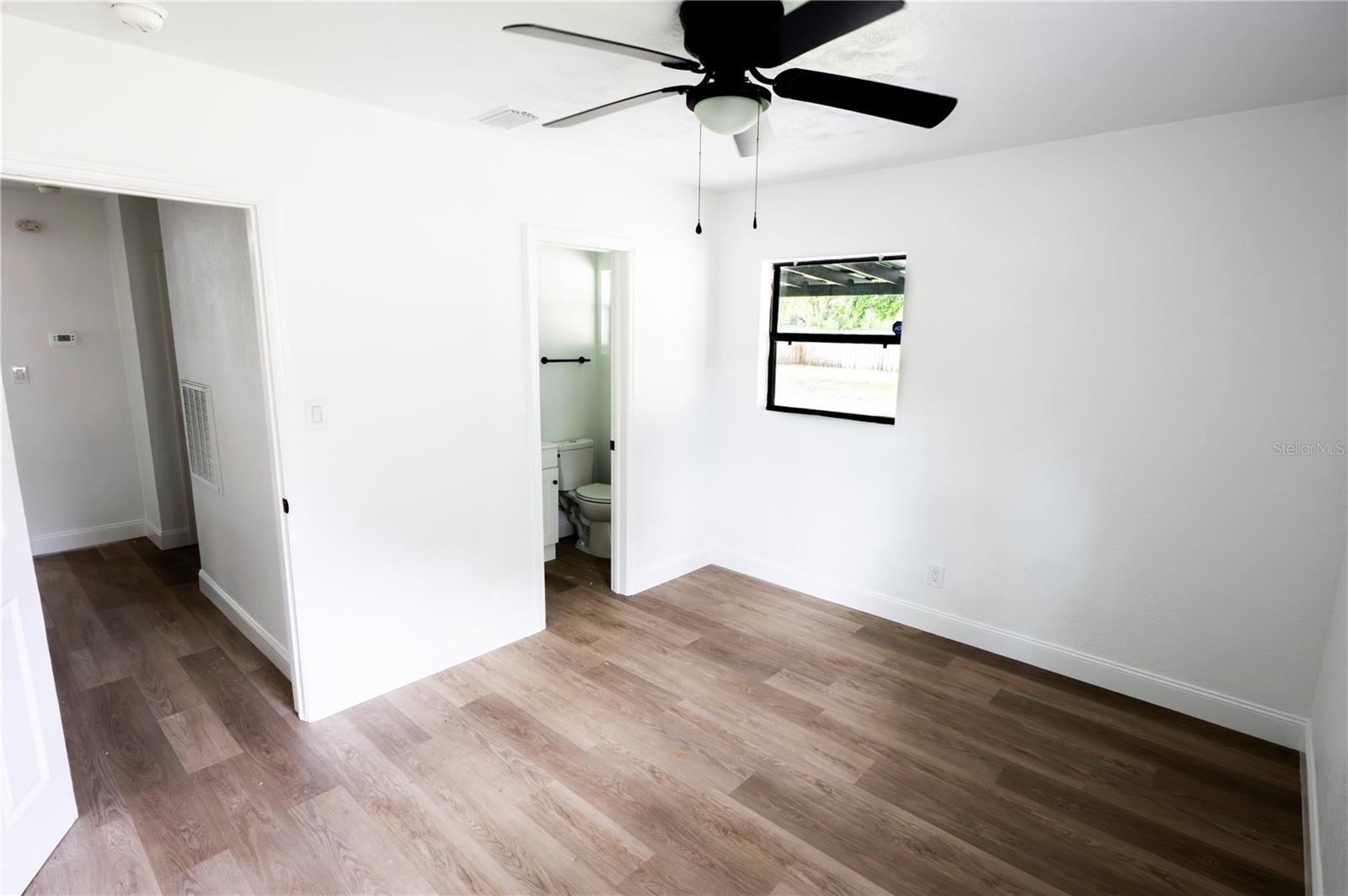 4104 W WISCONSIN AVE — photo 15