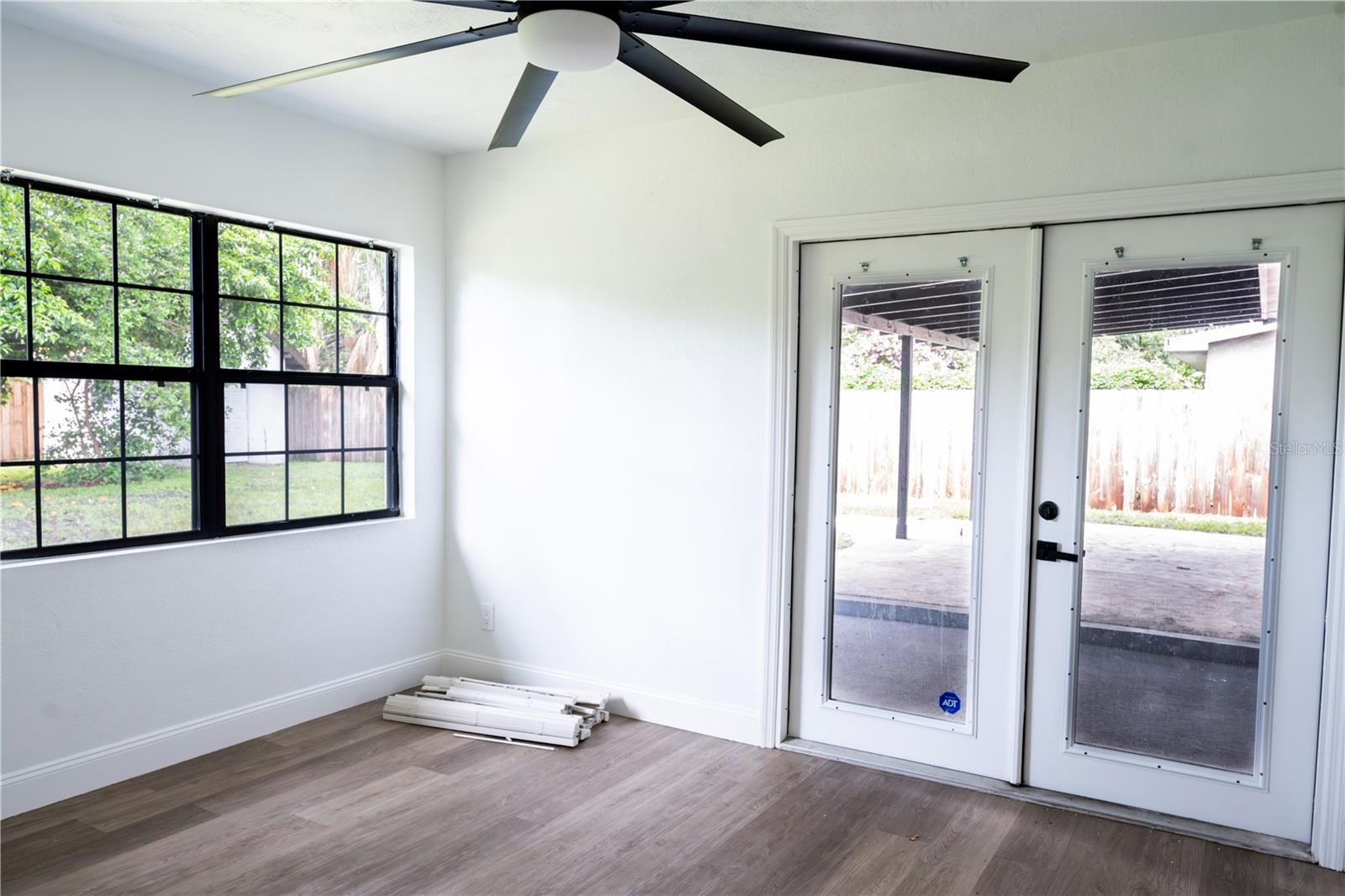4104 W WISCONSIN AVE — photo 11