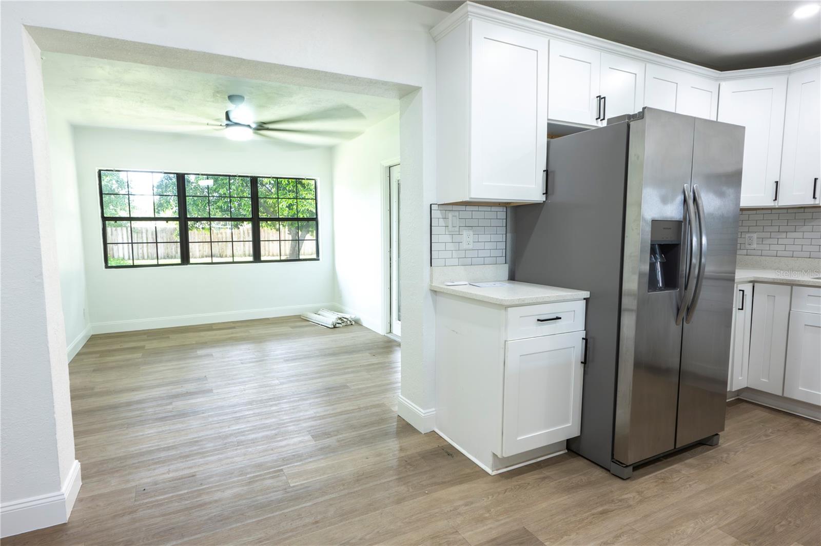 4104 W WISCONSIN AVE — photo 9