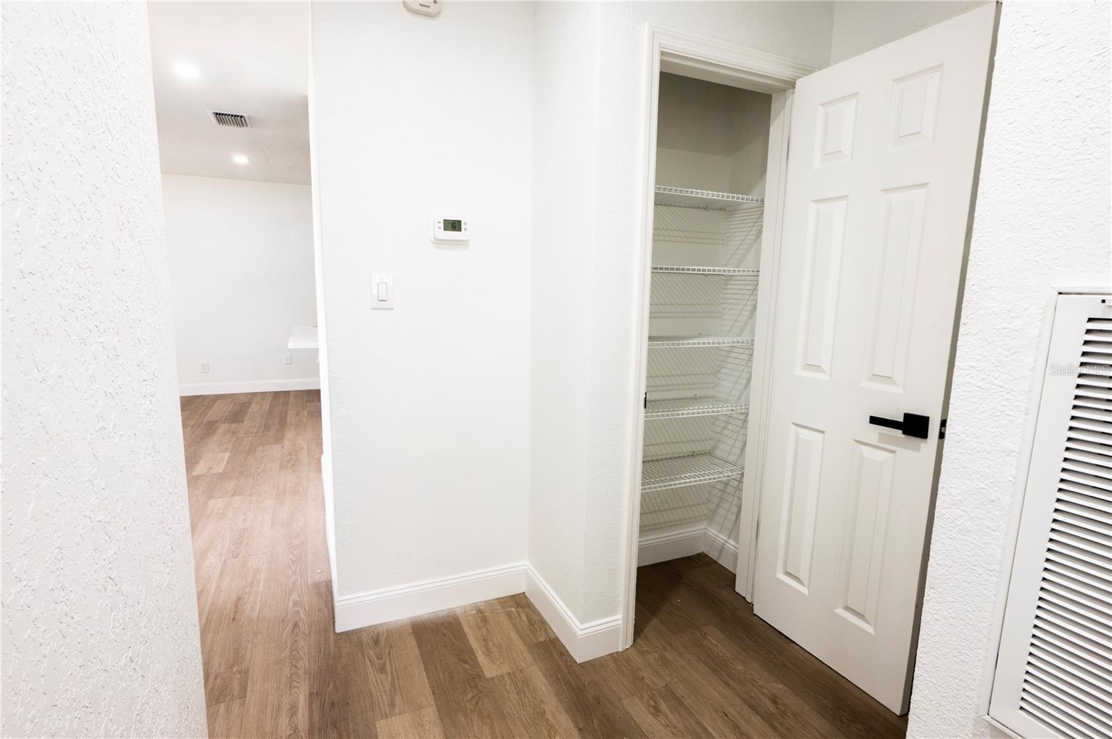 4104 W WISCONSIN AVE — photo 26