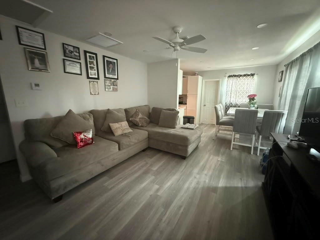 1402 4TH AVE NE — photo 3