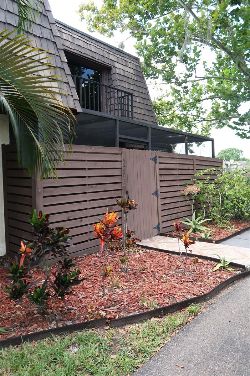 15202 E POND WOODS DR — photo 2