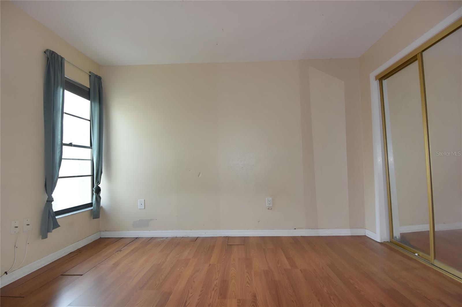 5645 HAMILTON HARBOR DR — photo 28