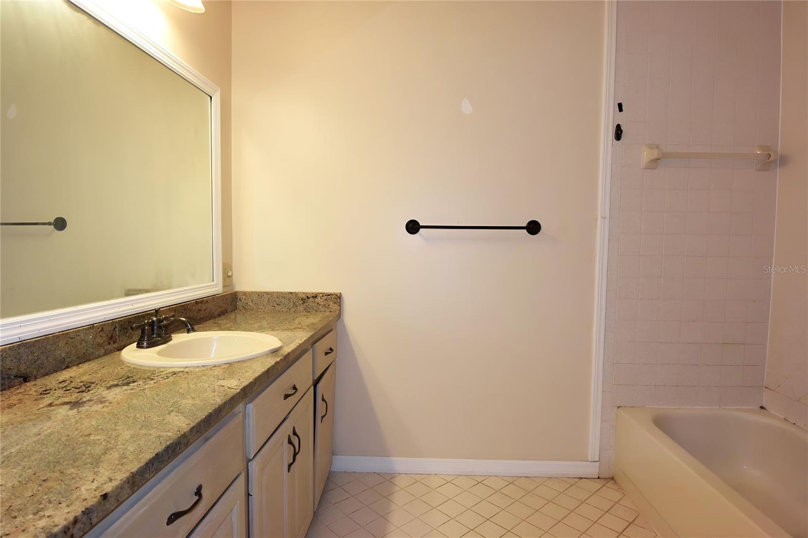 5645 HAMILTON HARBOR DR — photo 24