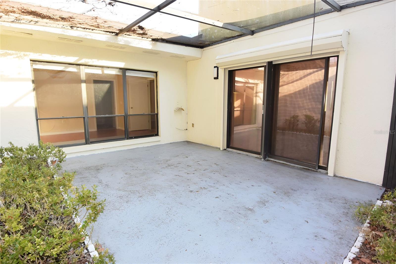 5645 HAMILTON HARBOR DR — photo 32