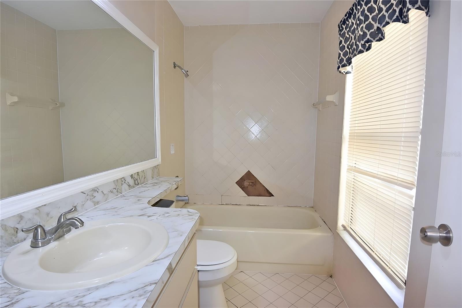 5645 HAMILTON HARBOR DR — photo 30