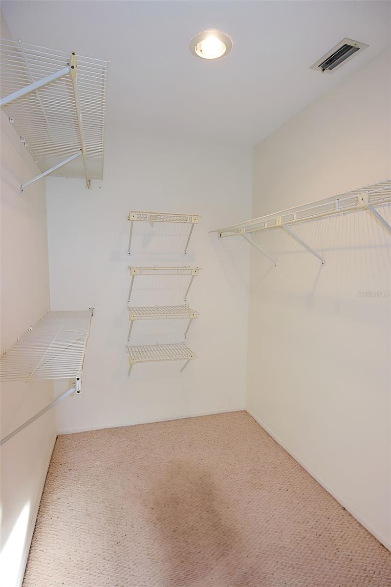 5645 HAMILTON HARBOR DR — photo 23