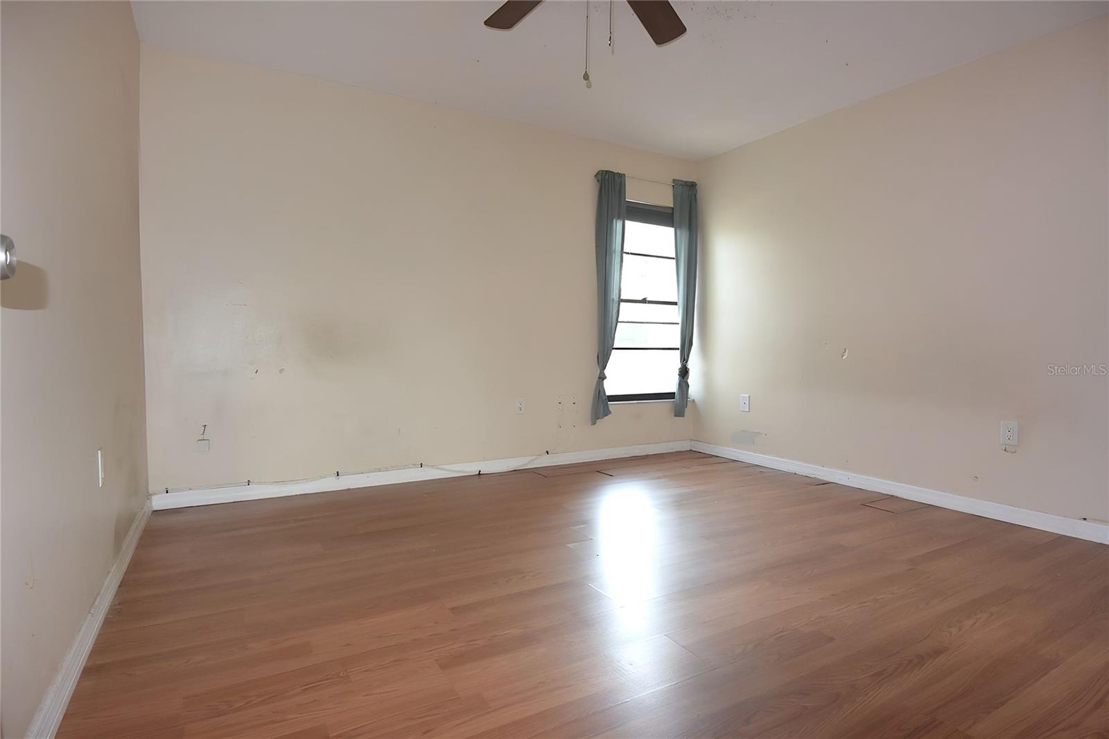 5645 HAMILTON HARBOR DR — photo 27