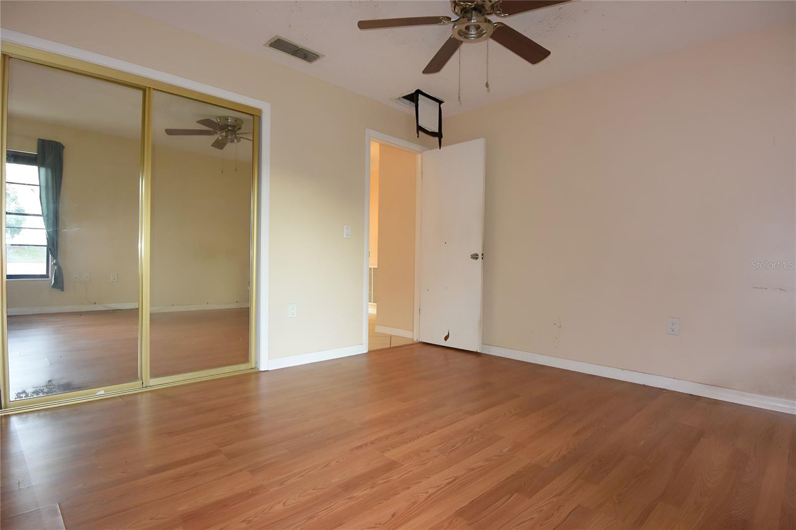 5645 HAMILTON HARBOR DR — photo 29
