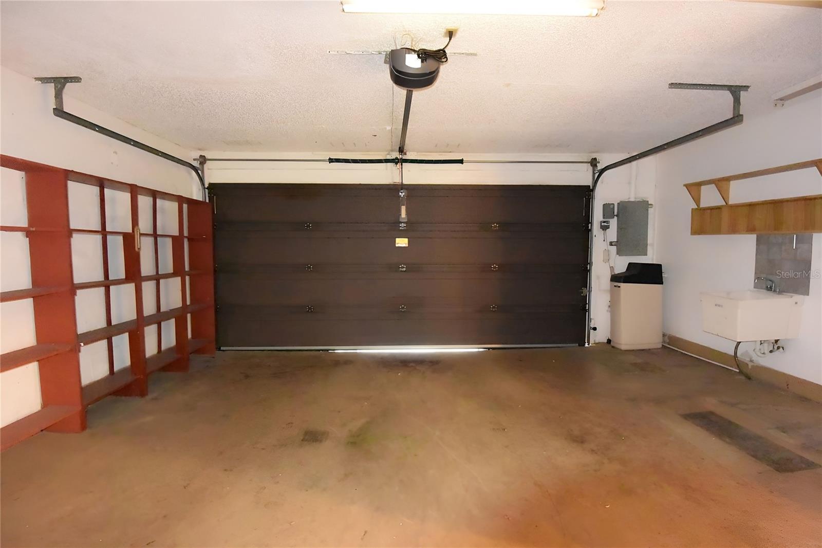 5645 HAMILTON HARBOR DR — photo 37