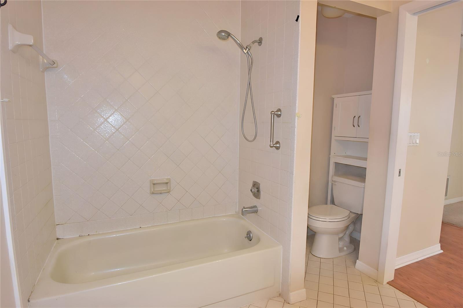 5645 HAMILTON HARBOR DR — photo 25