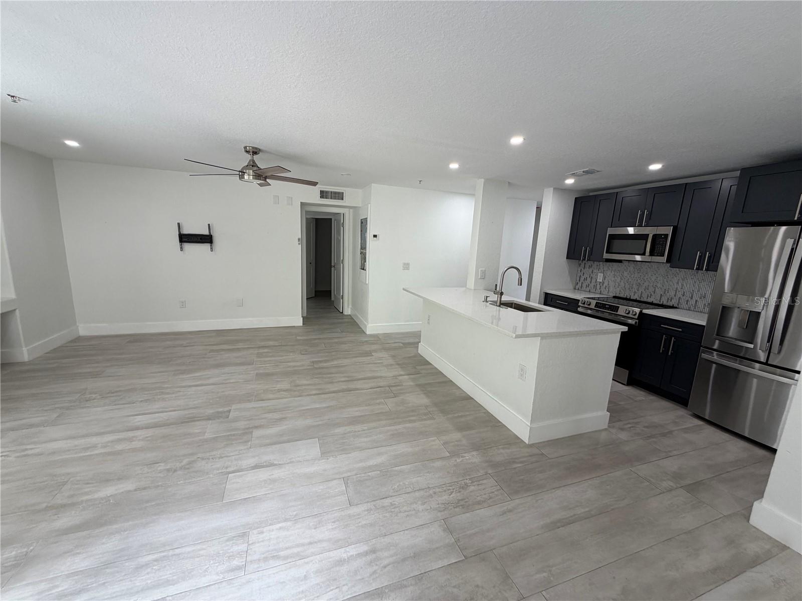 13210 ARBOR ISLE DR #102 — photo 10
