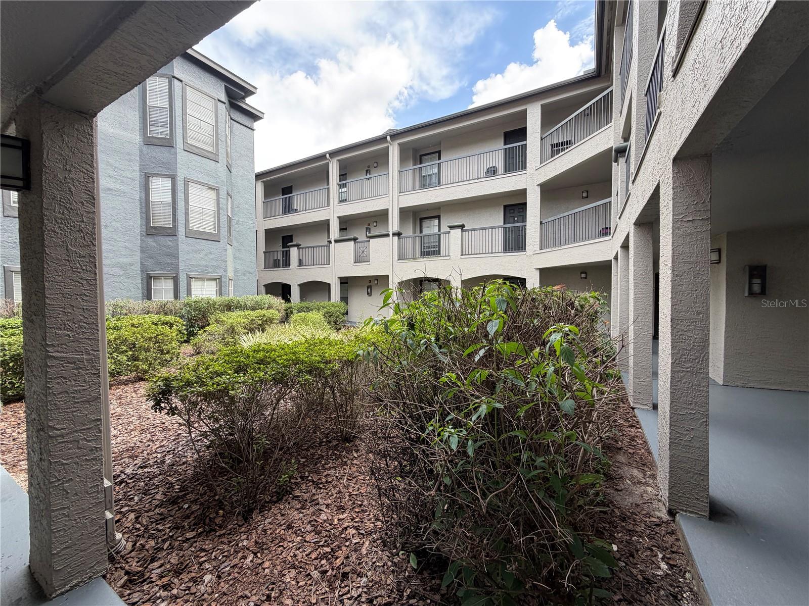13210 ARBOR ISLE DR #102 — photo 3