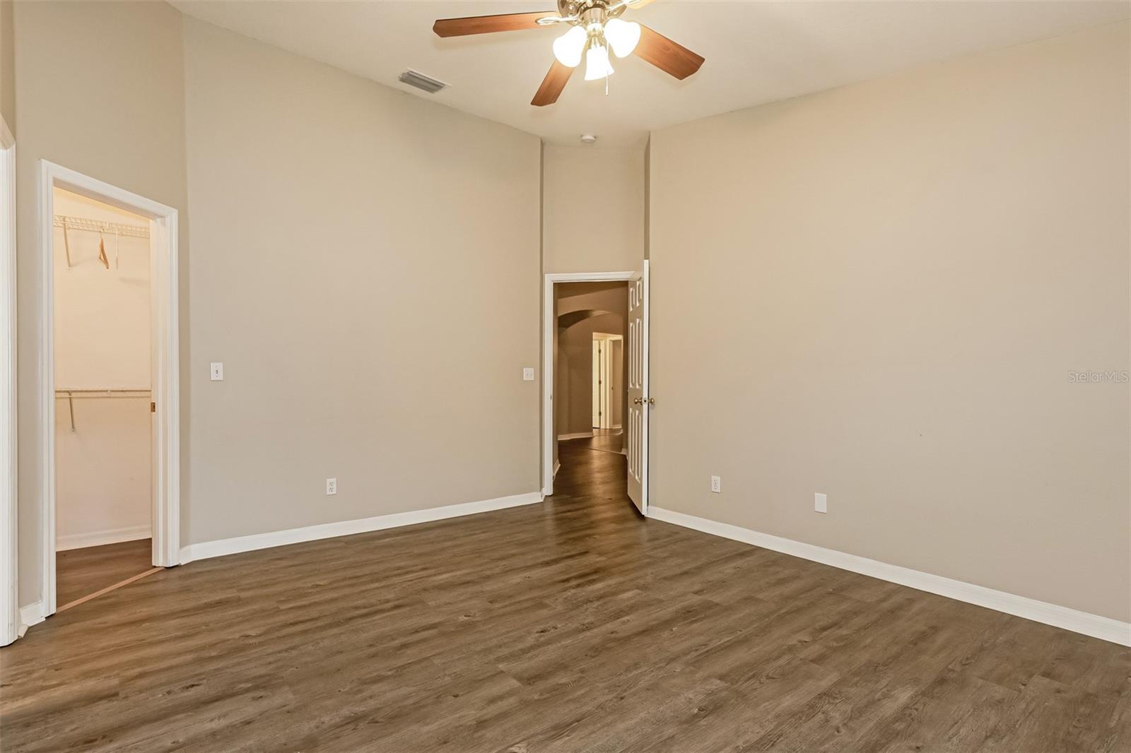 823 ROCKY MOUNTAIN CT — photo 12
