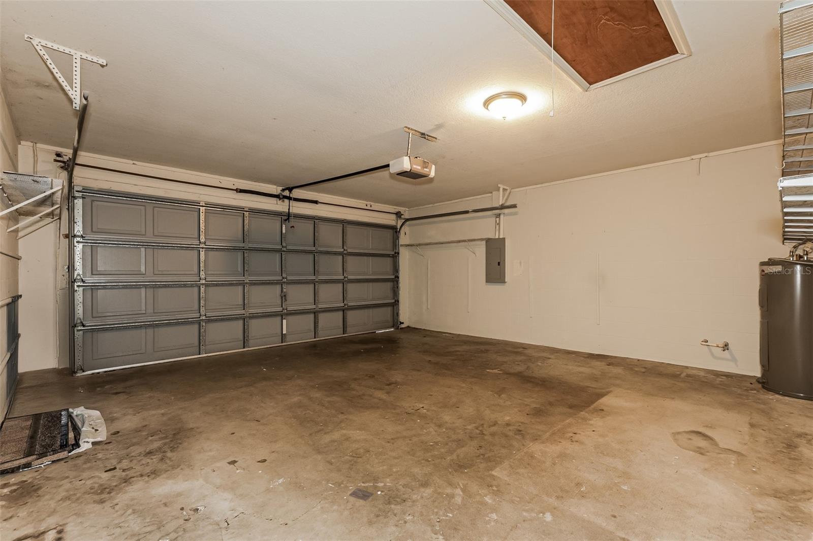 823 ROCKY MOUNTAIN CT — photo 17