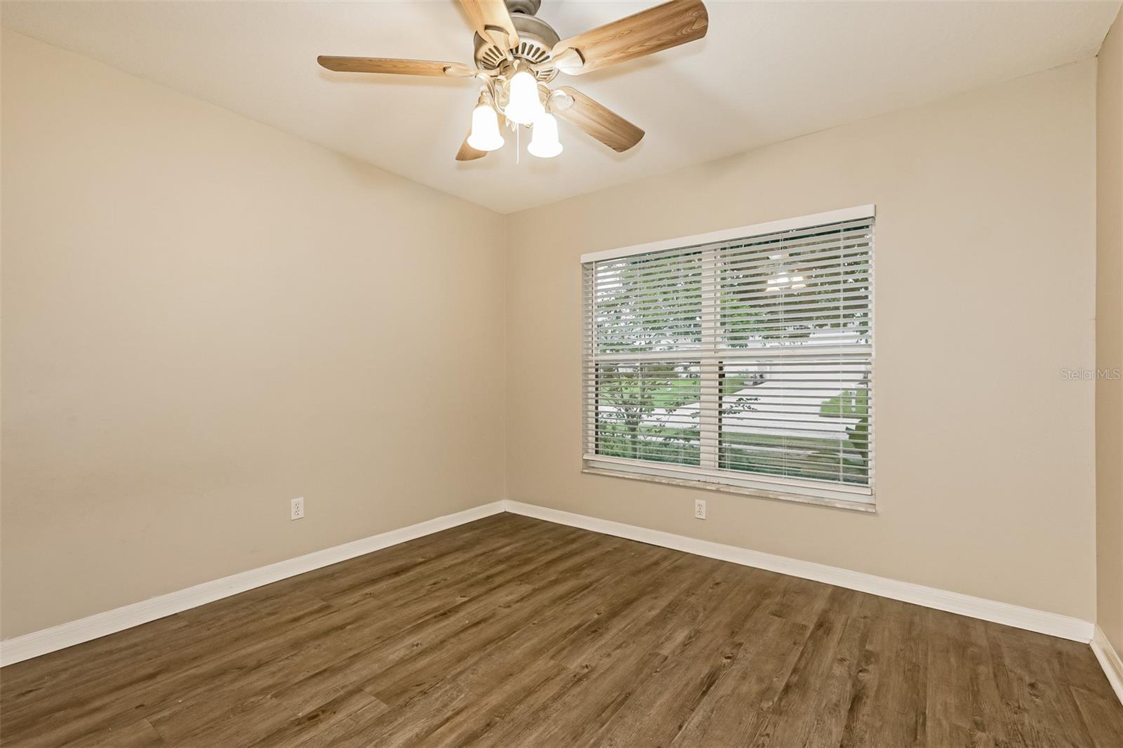 823 ROCKY MOUNTAIN CT — photo 14
