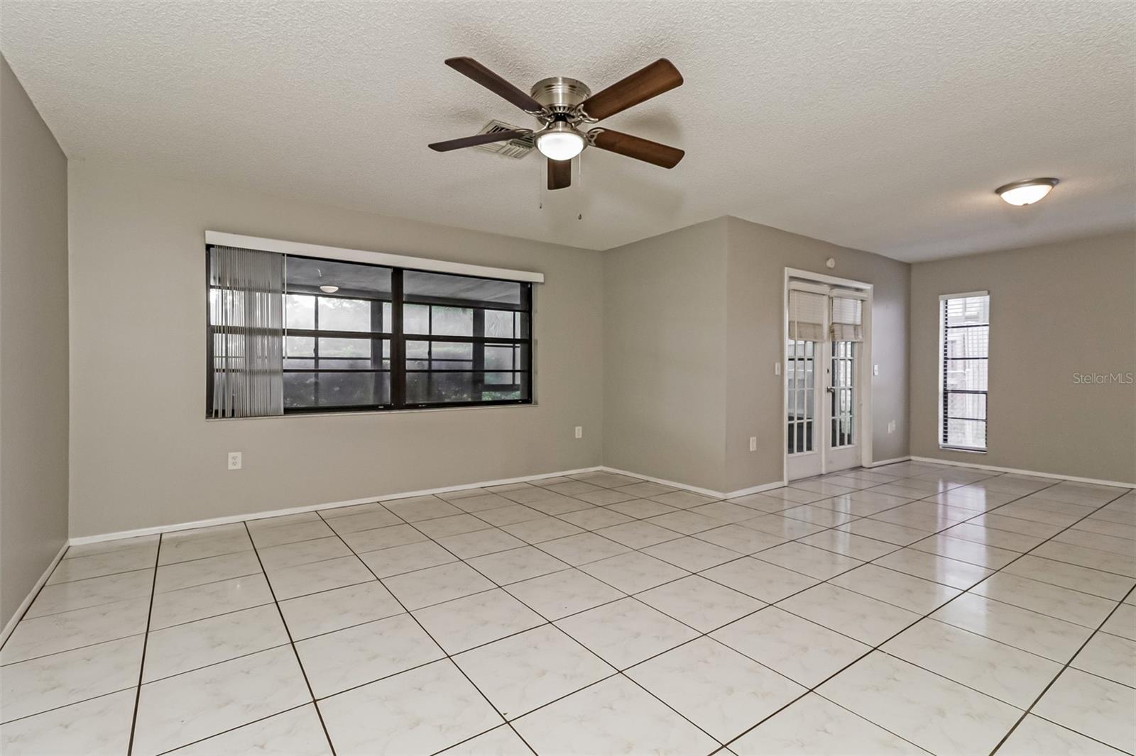 11322 WOLF CT — photo 3