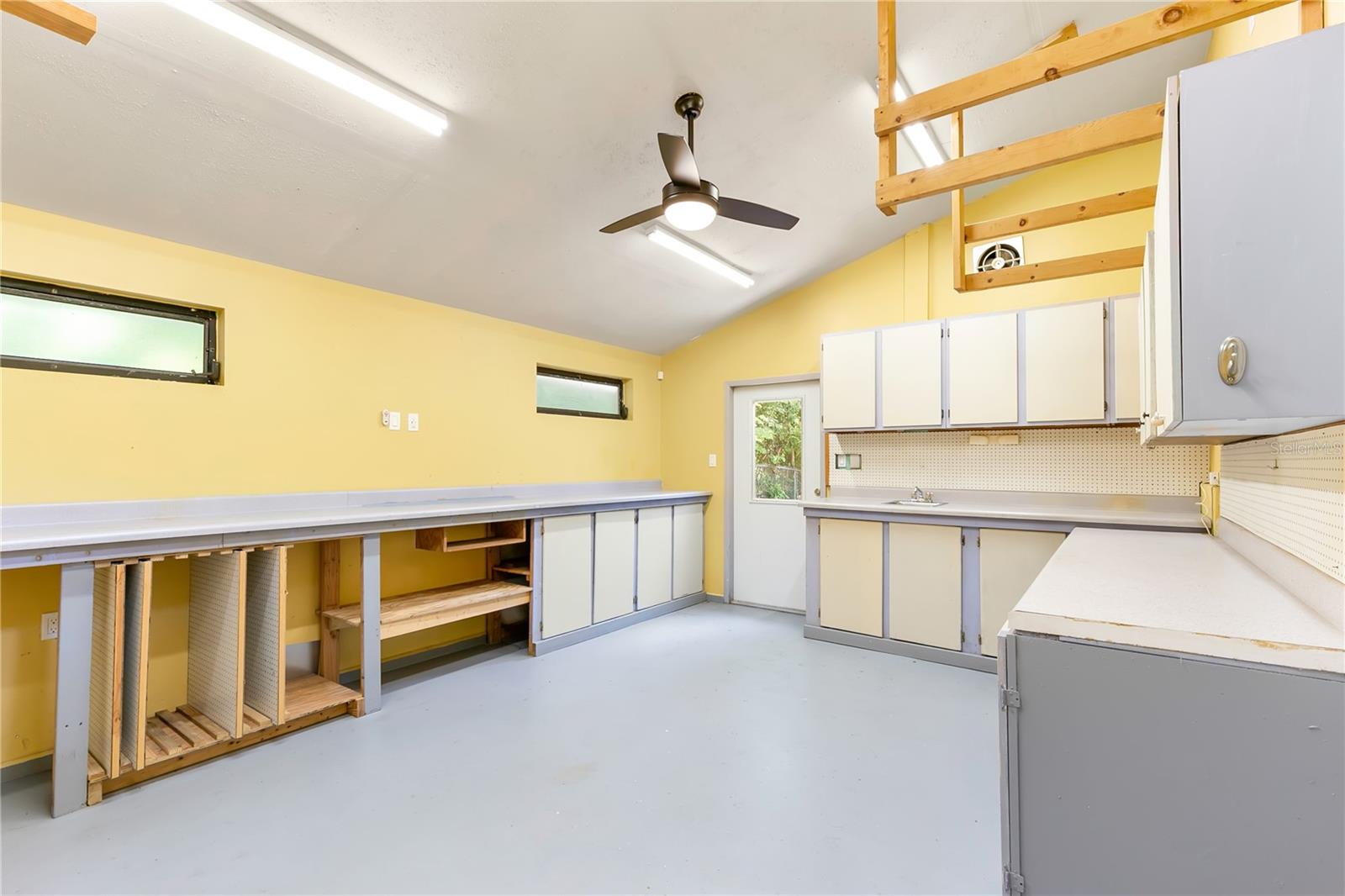 1435 WEGMANN DR — photo 21