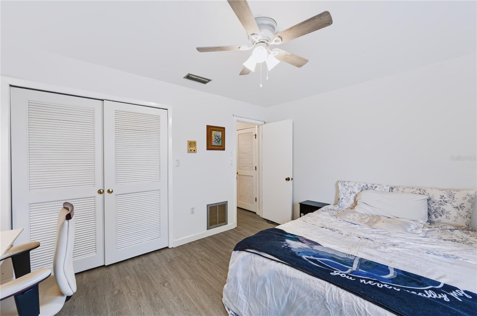 9520 LAKE CHRISTINA LN — photo 35
