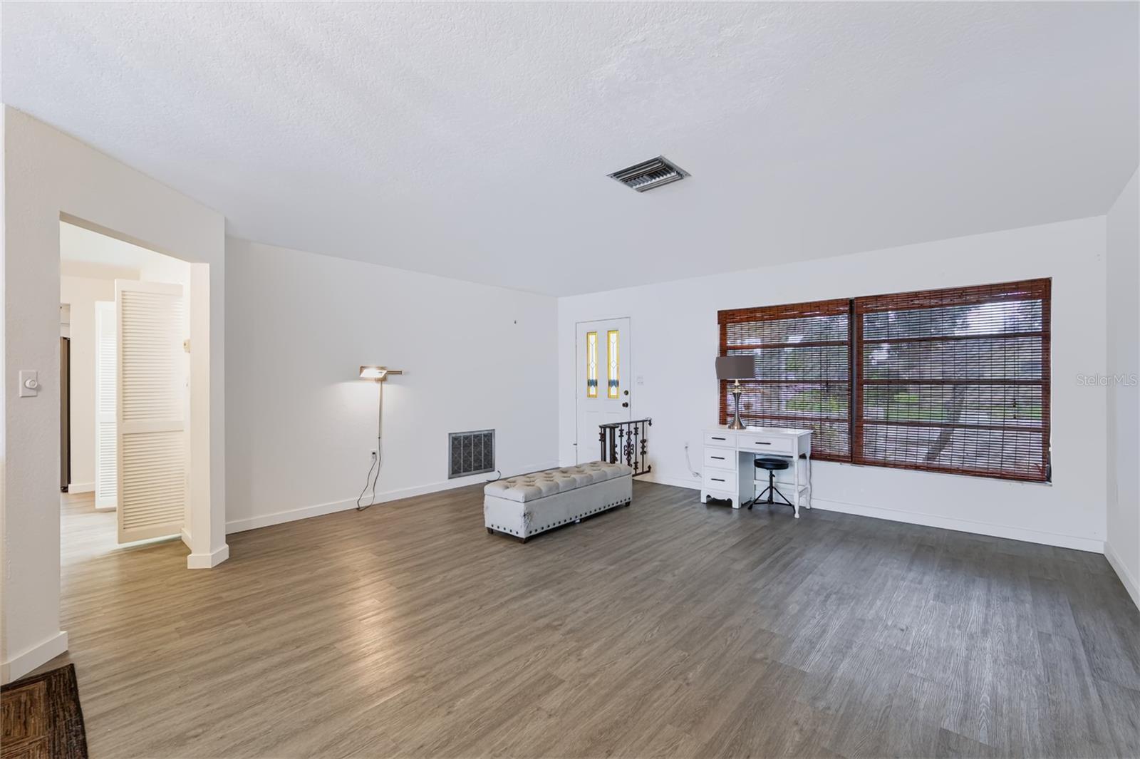 9520 LAKE CHRISTINA LN — photo 6