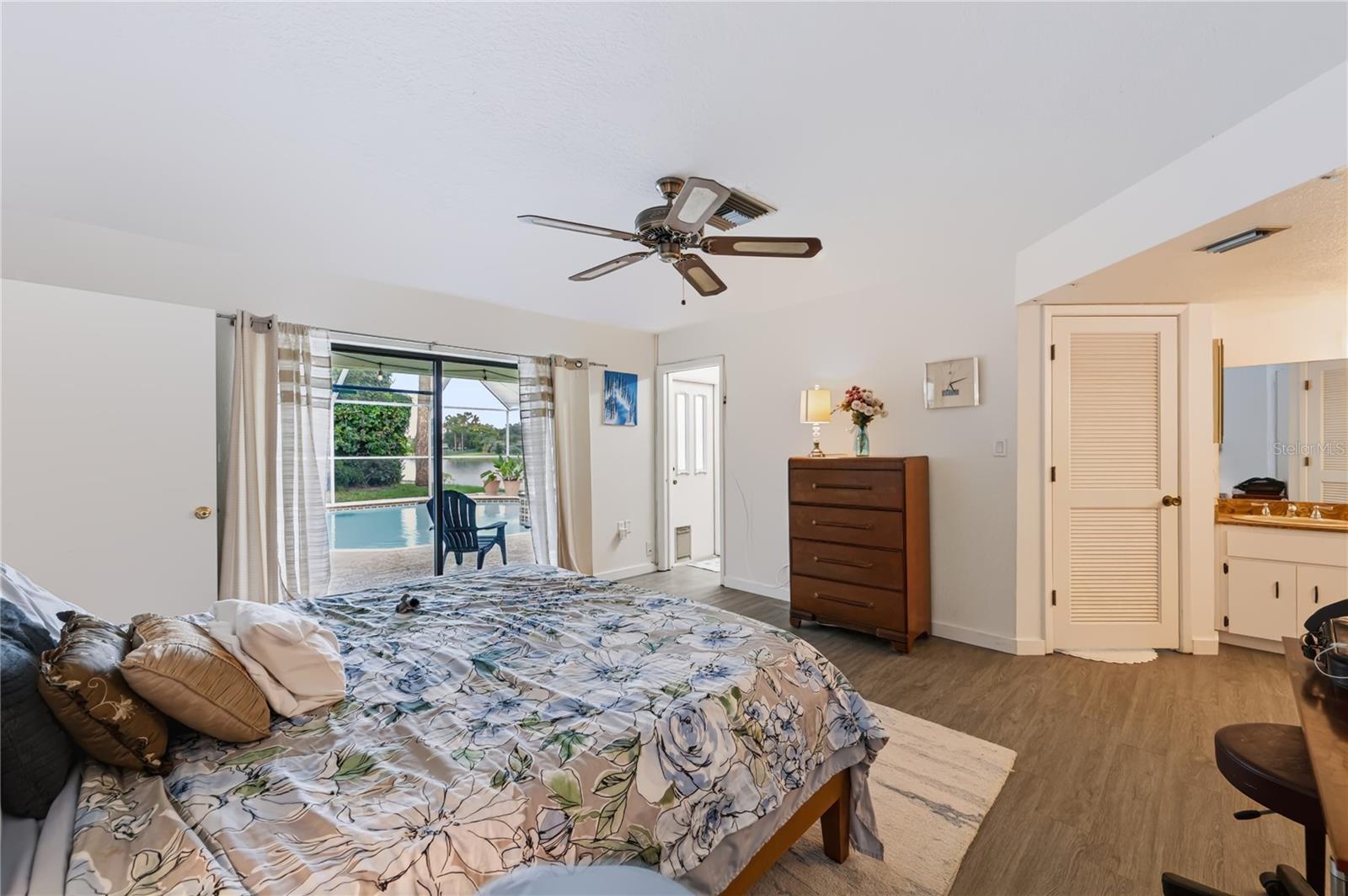 9520 LAKE CHRISTINA LN — photo 4