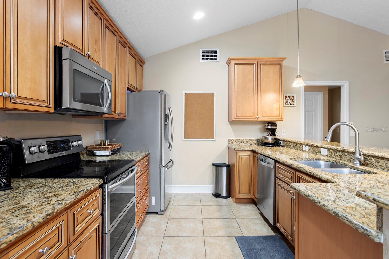 12803 RAIN FOREST ST — photo 9