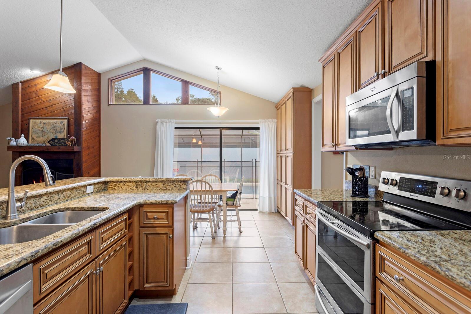 12803 RAIN FOREST ST — photo 3