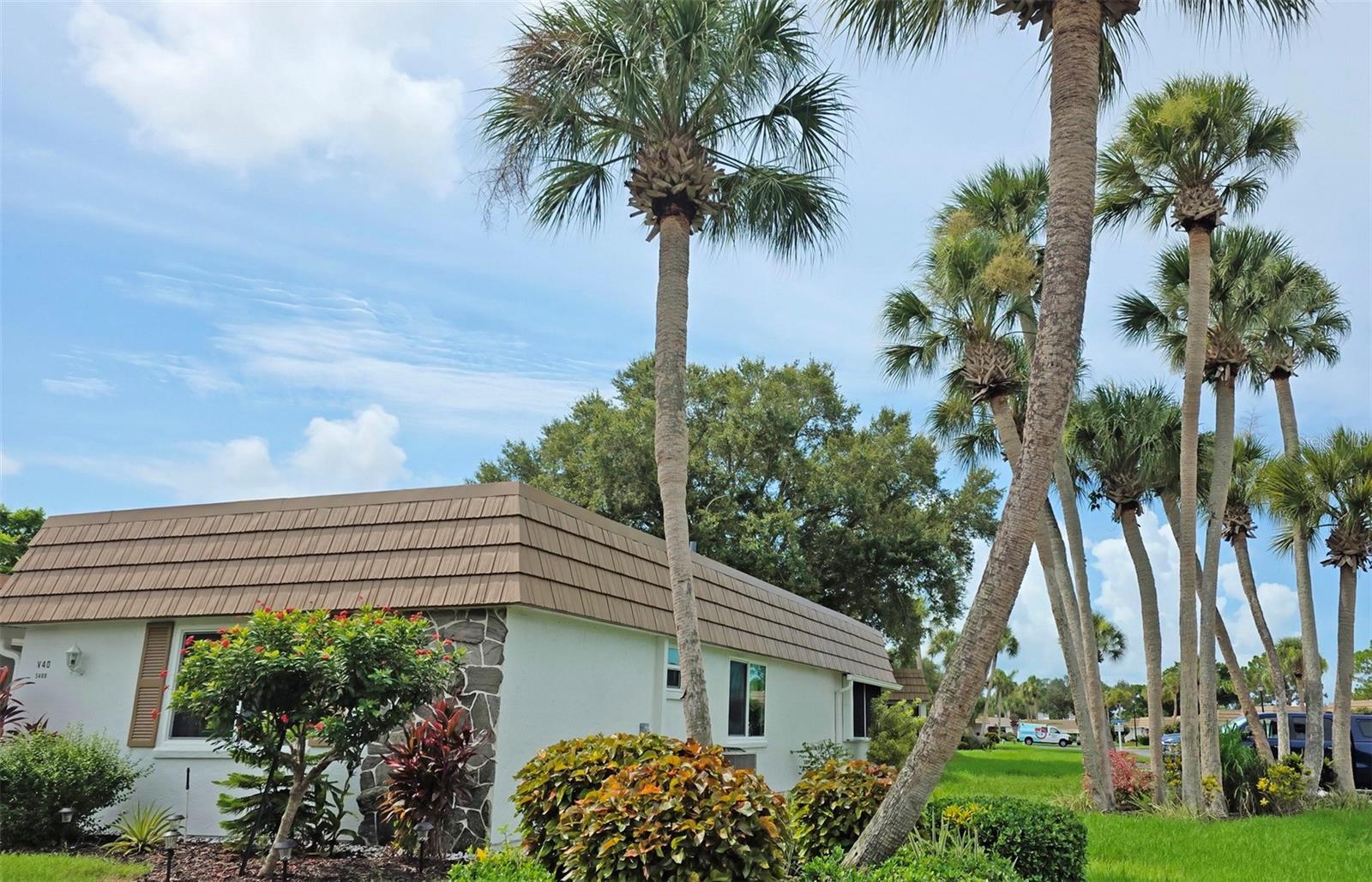 5468 RIVERBLUFF CIR #V-40 — photo 2