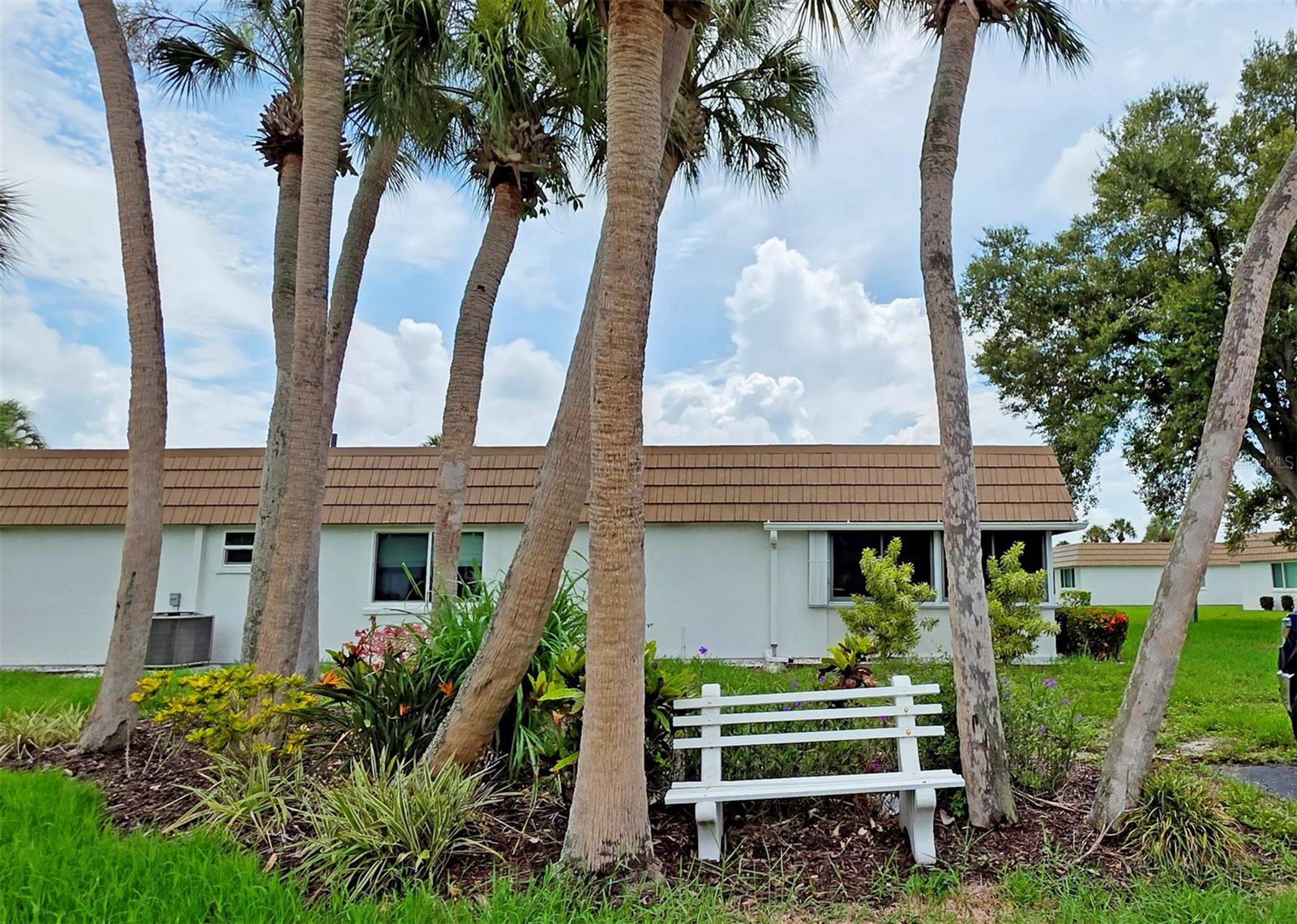 5468 RIVERBLUFF CIR #V-40 — photo 33