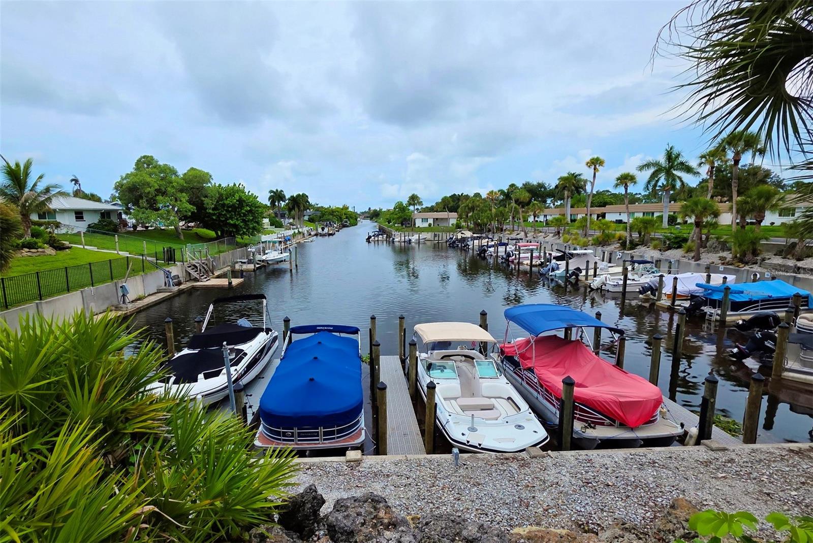 5468 RIVERBLUFF CIR #V-40 — photo 42