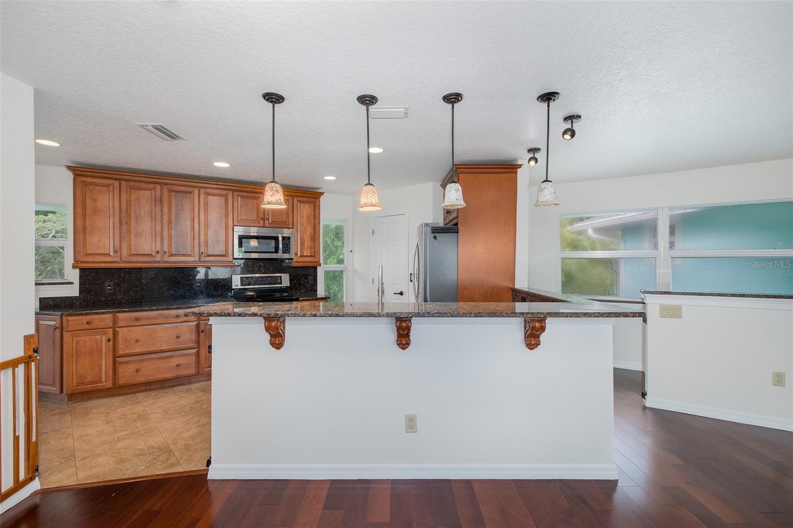 2030 GULFVIEW DR — photo 42