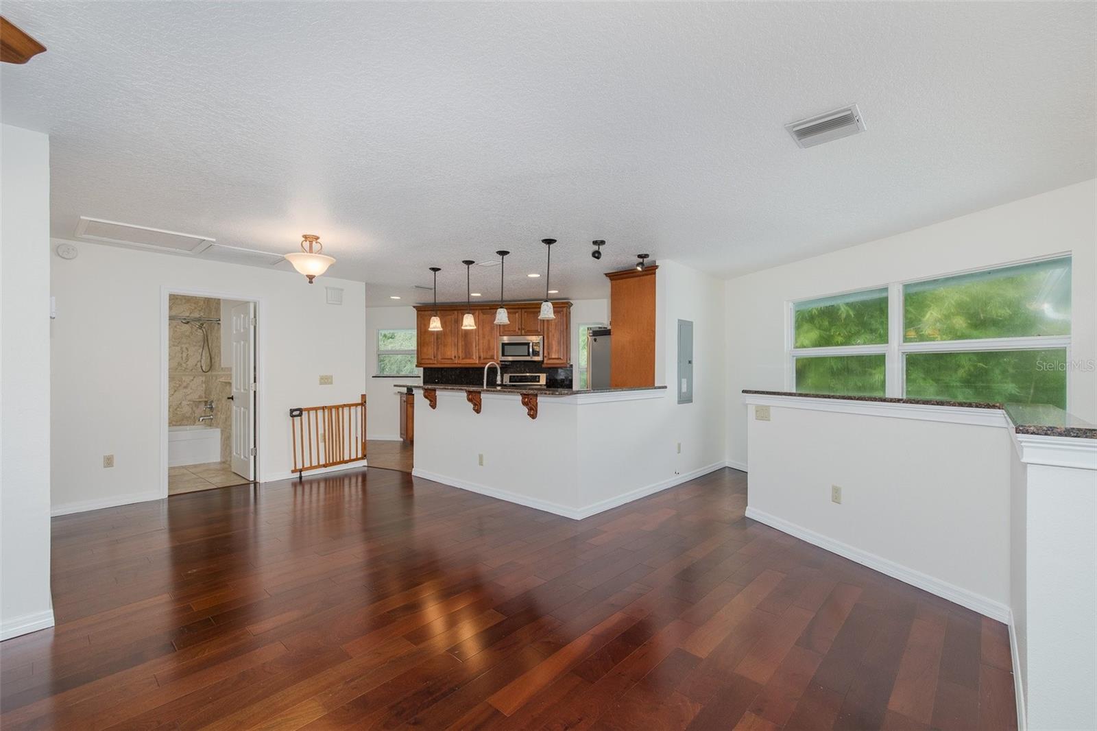 2030 GULFVIEW DR — photo 37