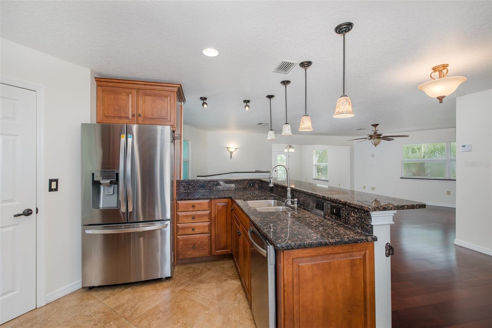 2030 GULFVIEW DR — photo 41