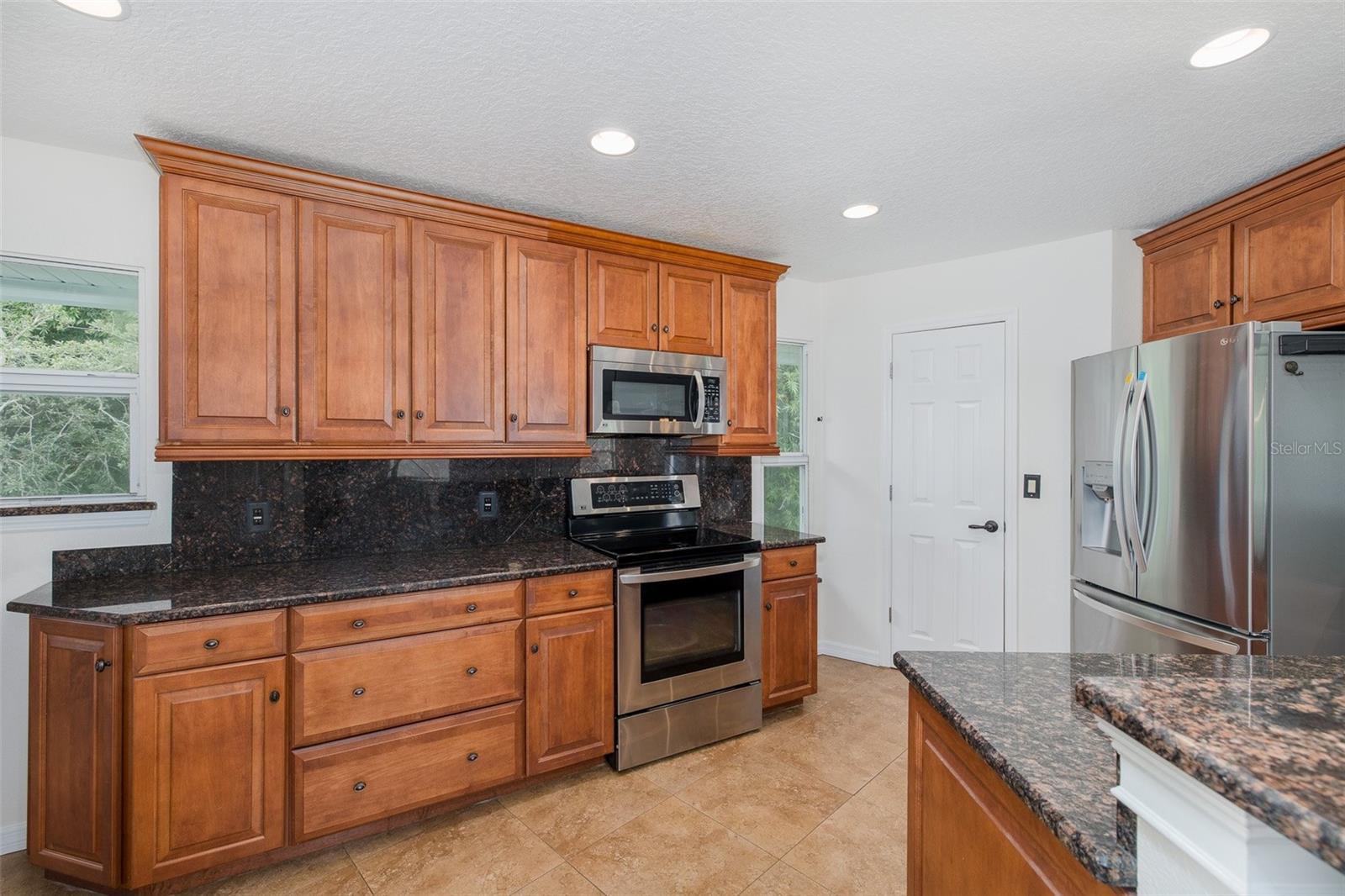 2030 GULFVIEW DR — photo 43