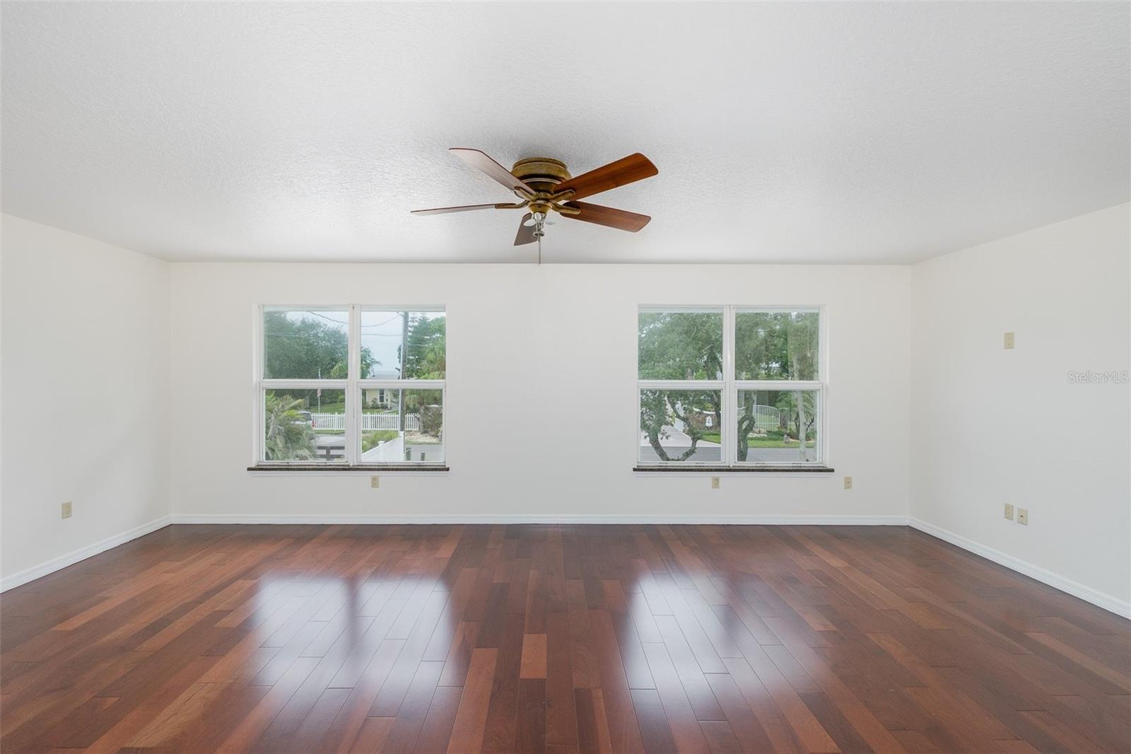 2030 GULFVIEW DR — photo 55