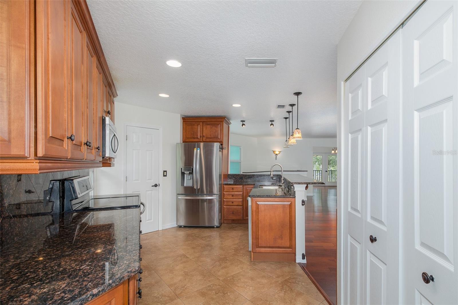 2030 GULFVIEW DR — photo 45