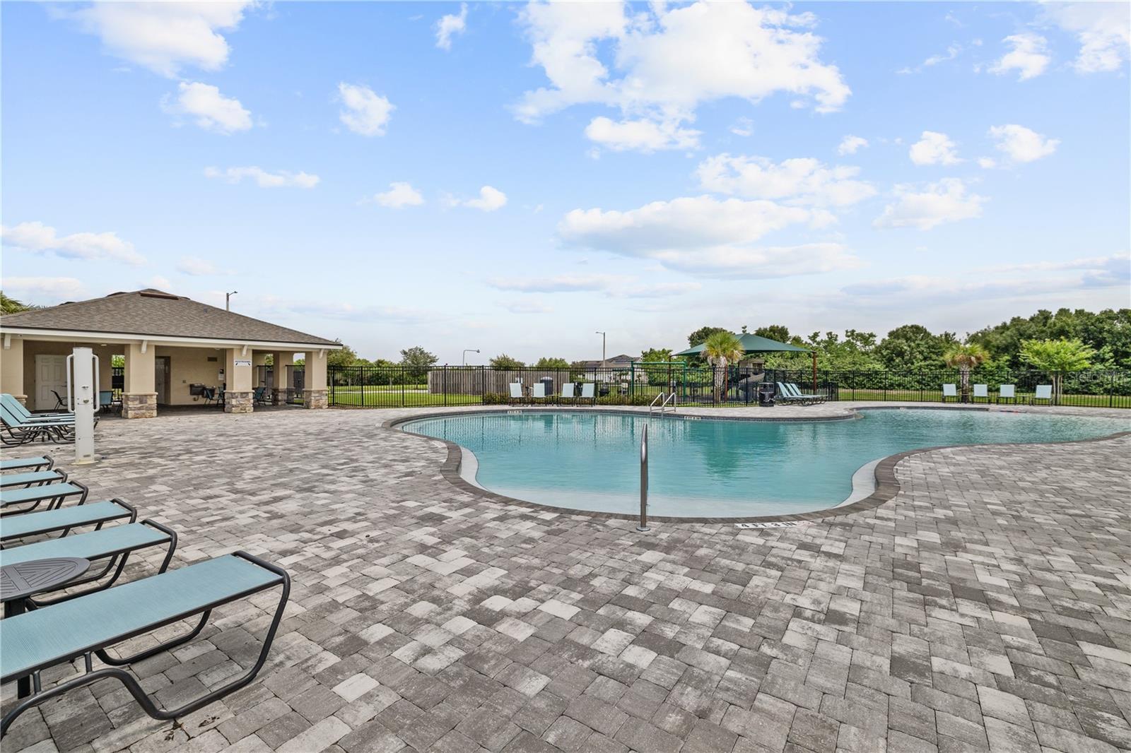 11722 WHITE WILLOW LN — photo 33